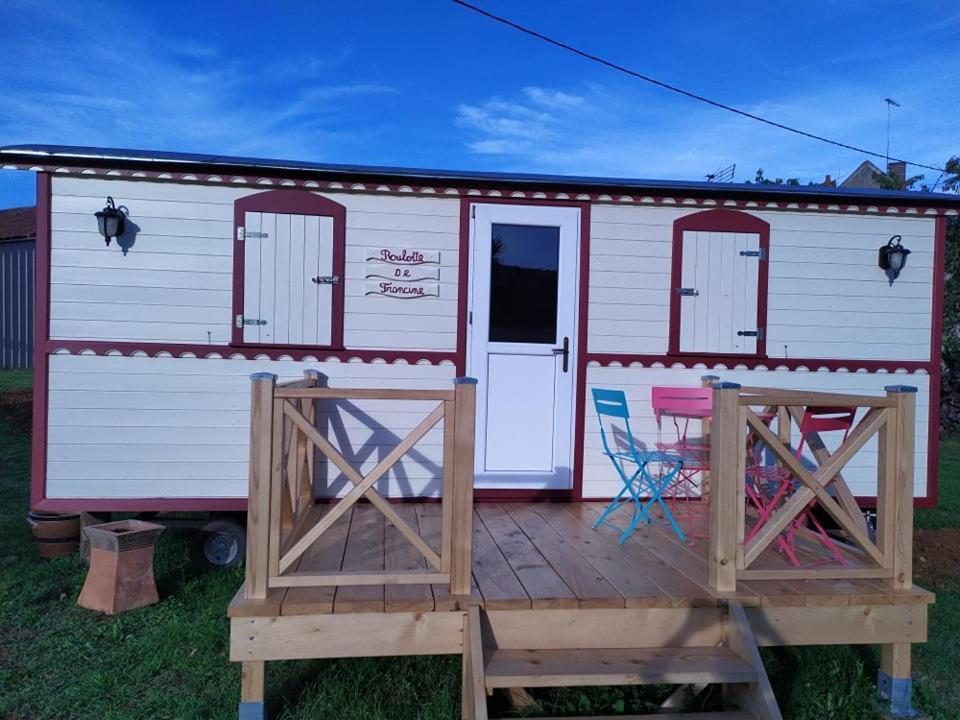 La Roulotte De Francine Affittacamere Chazeuil Esterno foto